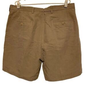 LONE CYPRESS PEBBLE BEACH SIZE 38 GOLF SHORTS